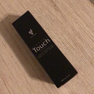 Younique Mineral Touch Foundation - Velour